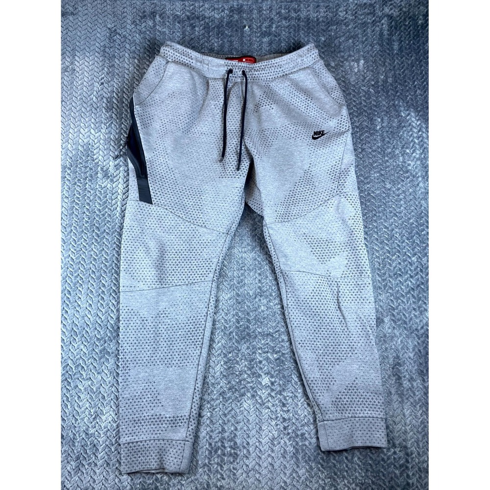 Nike Tech Fleece Jogger Pants Men Large Gray Drawstring Waist Tapered Leg Sports